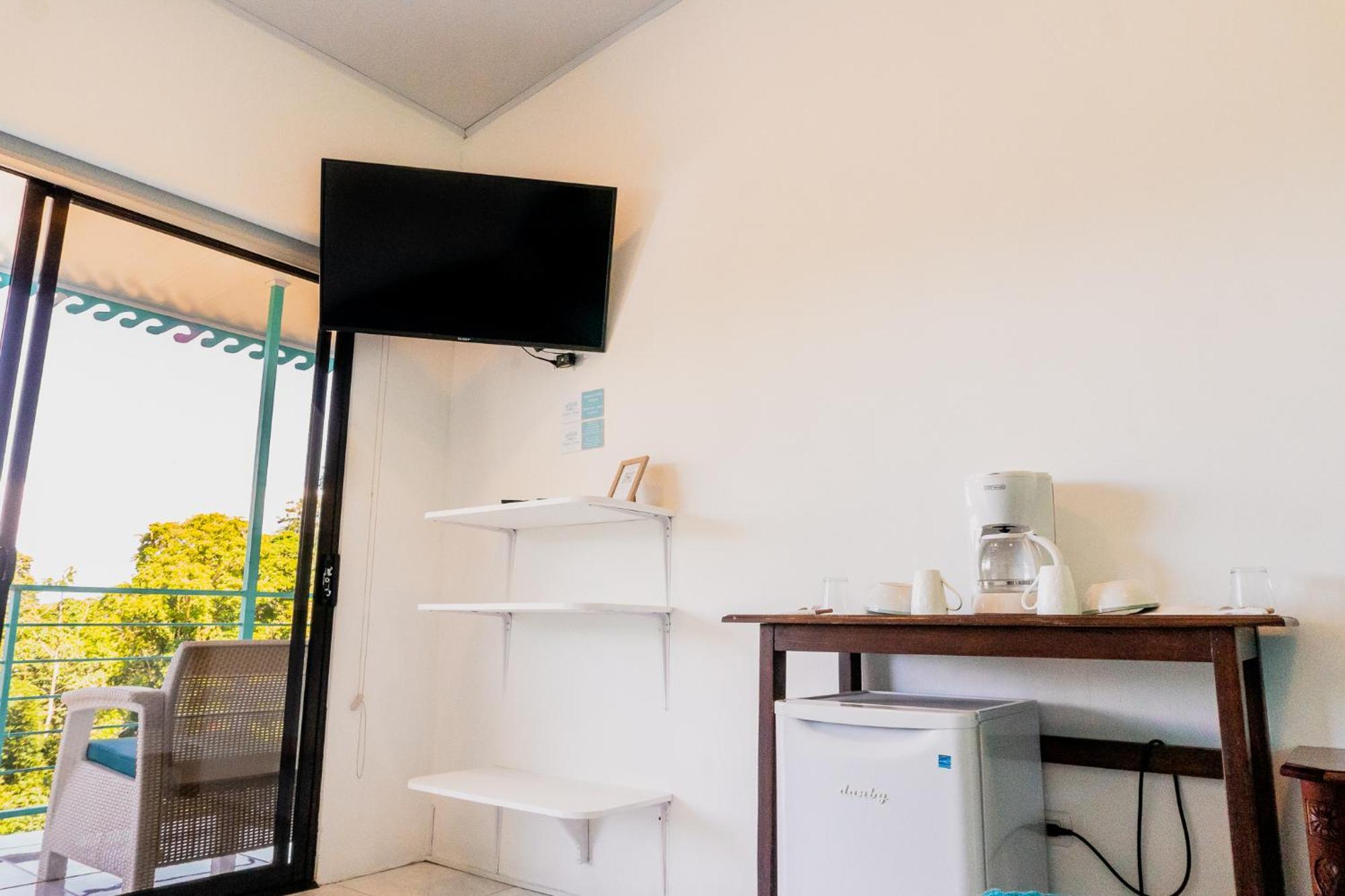 Ocean'S Breeze Apartment And Rooms Puerto Viejo de Talamanca ภายนอก รูปภาพ