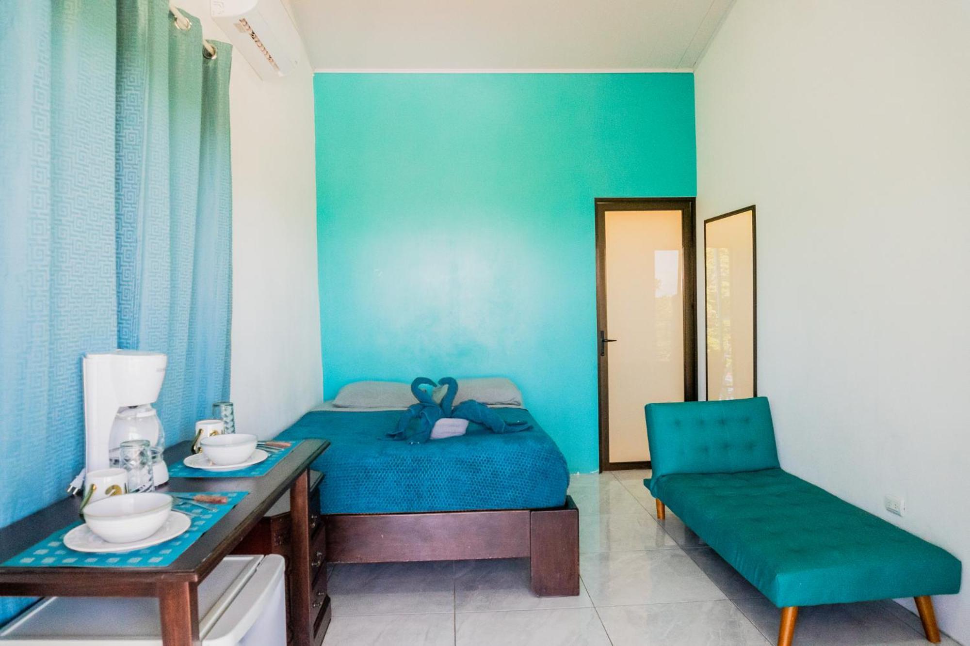 Ocean'S Breeze Apartment And Rooms Puerto Viejo de Talamanca ภายนอก รูปภาพ
