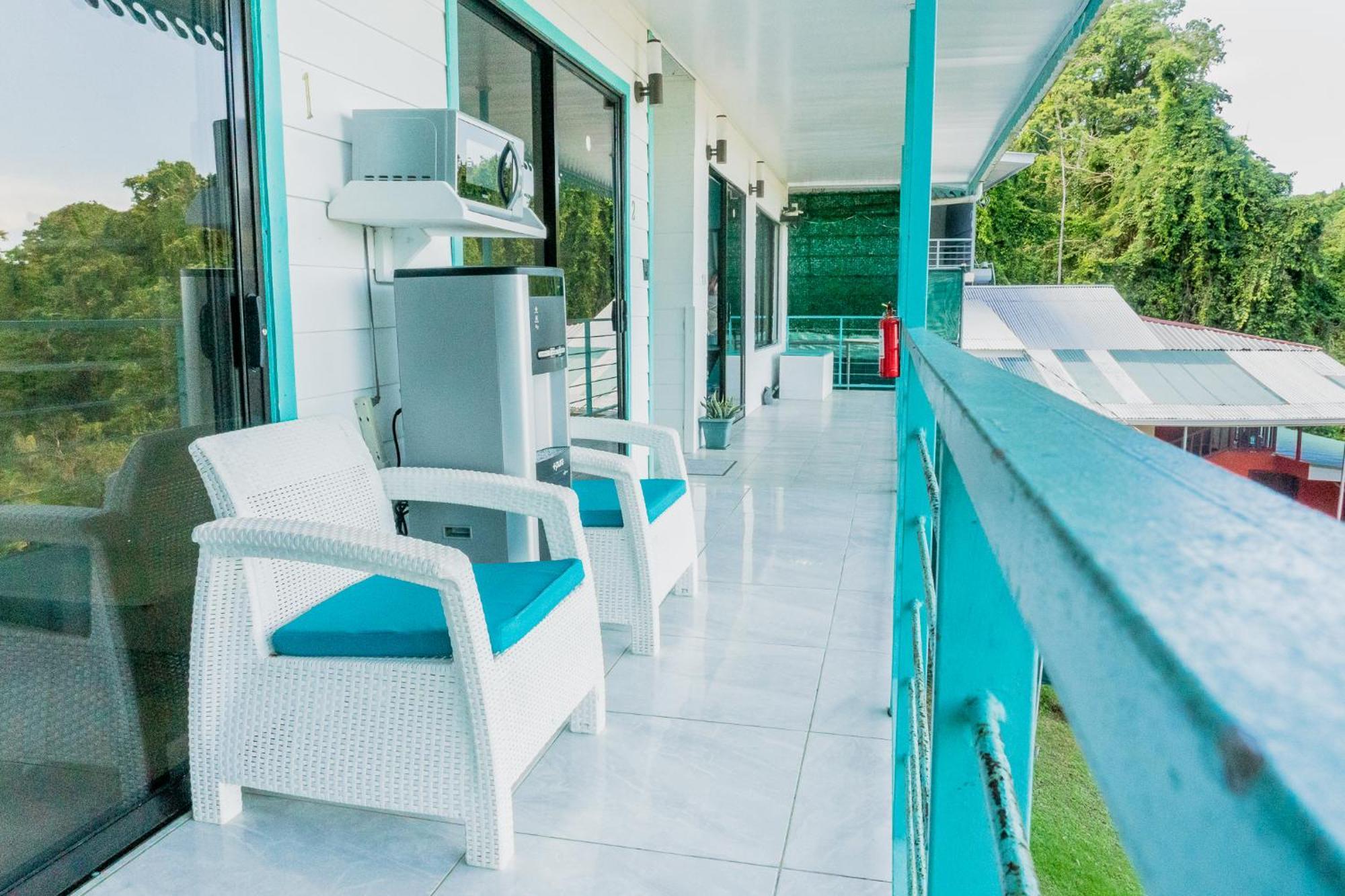 Ocean'S Breeze Apartment And Rooms Puerto Viejo de Talamanca ภายนอก รูปภาพ