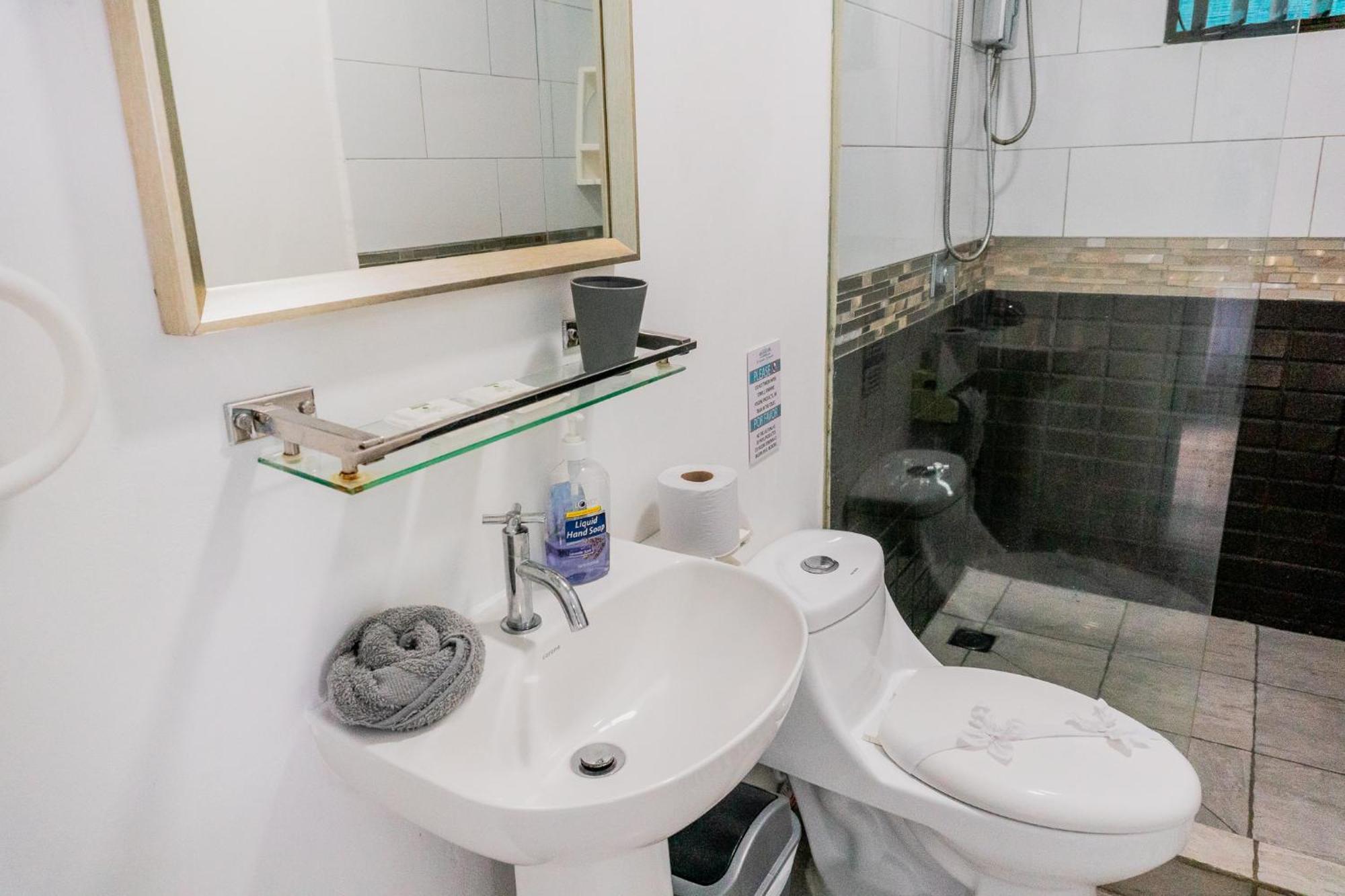 Ocean'S Breeze Apartment And Rooms Puerto Viejo de Talamanca ภายนอก รูปภาพ