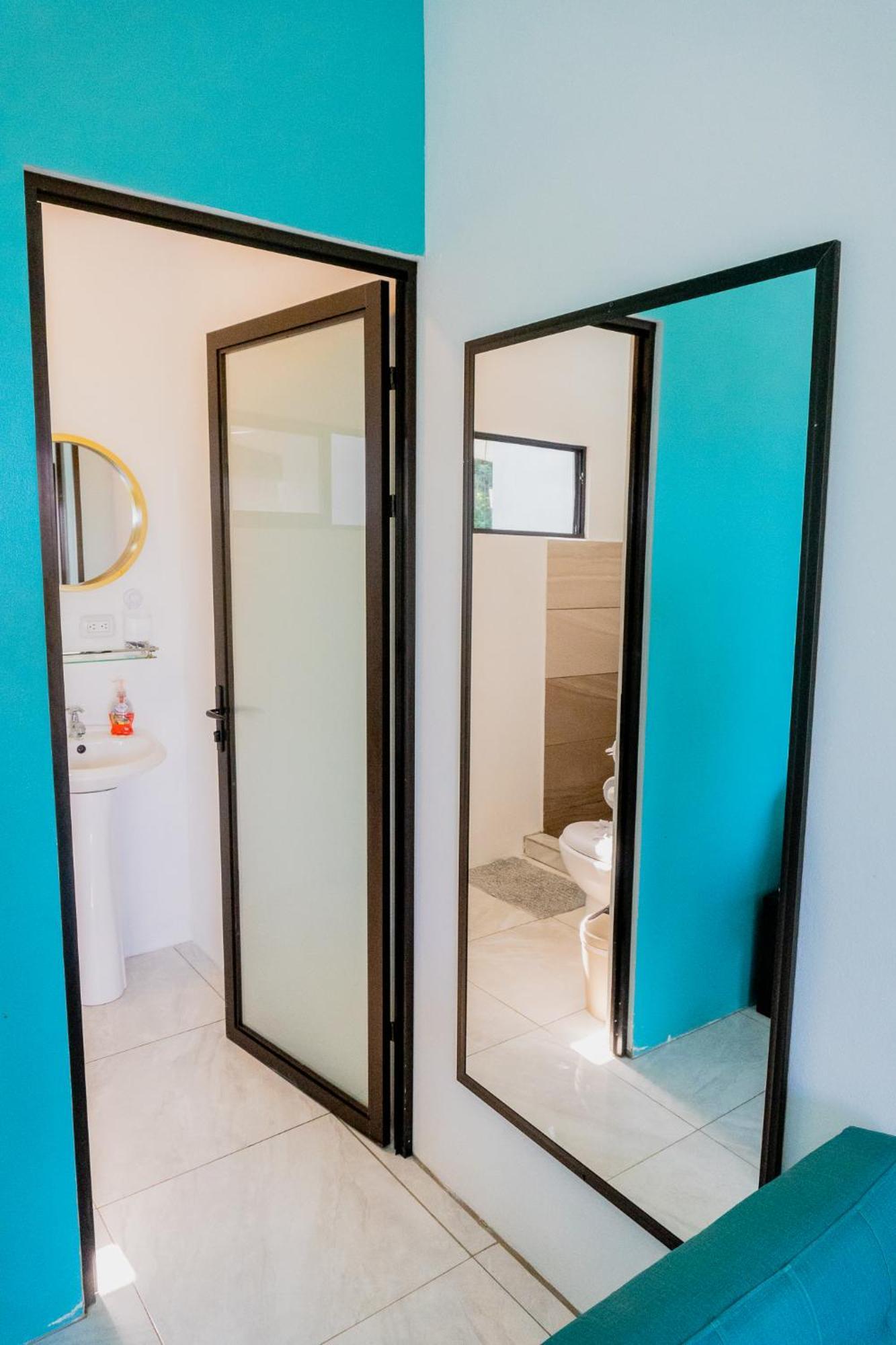 Ocean'S Breeze Apartment And Rooms Puerto Viejo de Talamanca ภายนอก รูปภาพ