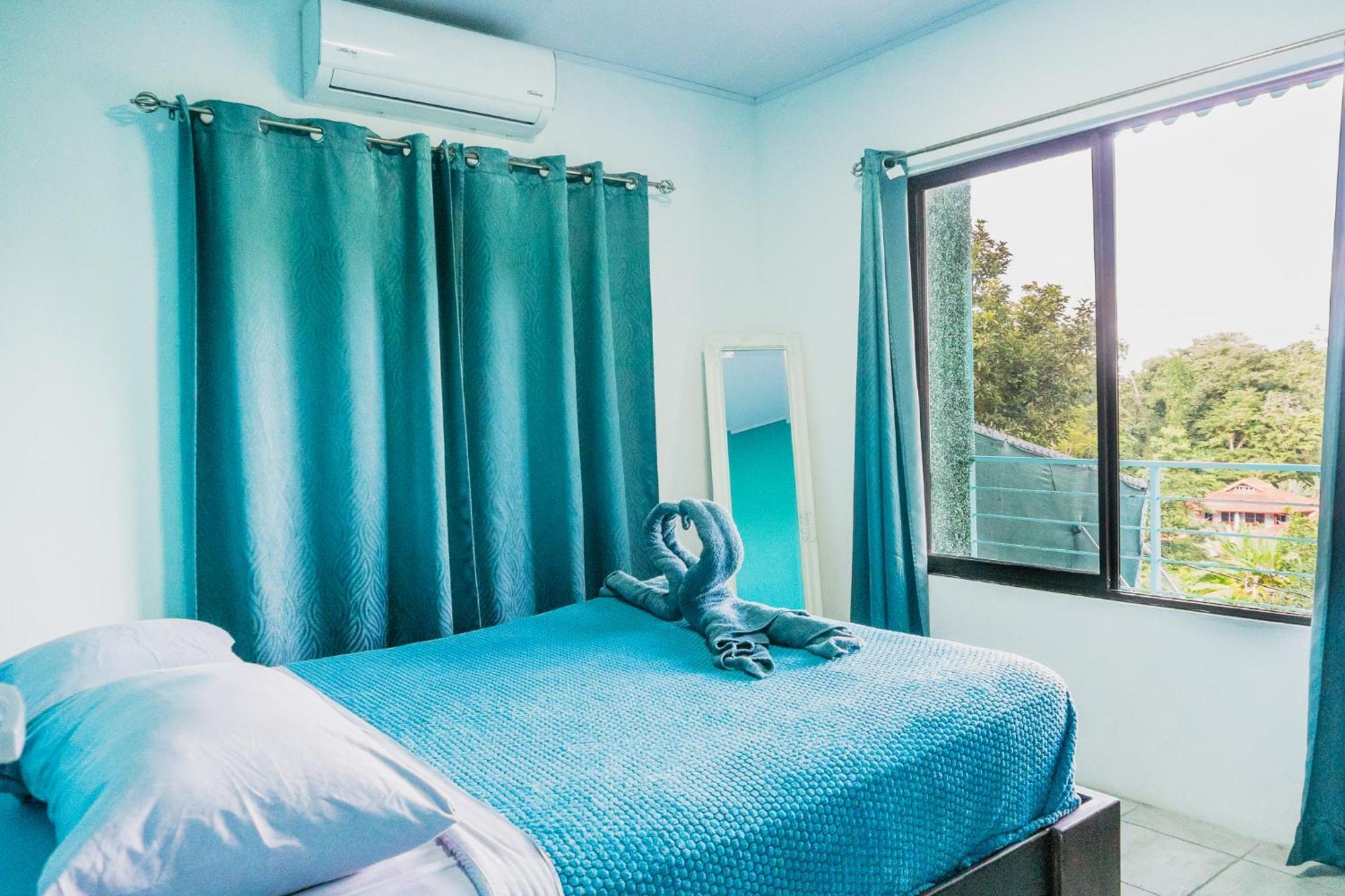 Ocean'S Breeze Apartment And Rooms Puerto Viejo de Talamanca ภายนอก รูปภาพ