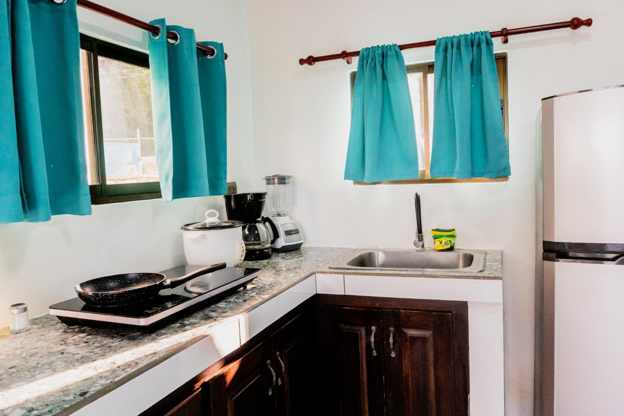Ocean'S Breeze Apartment And Rooms Puerto Viejo de Talamanca ภายนอก รูปภาพ
